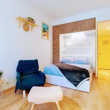 Apartament Haliviera - Golden Square, 1min From